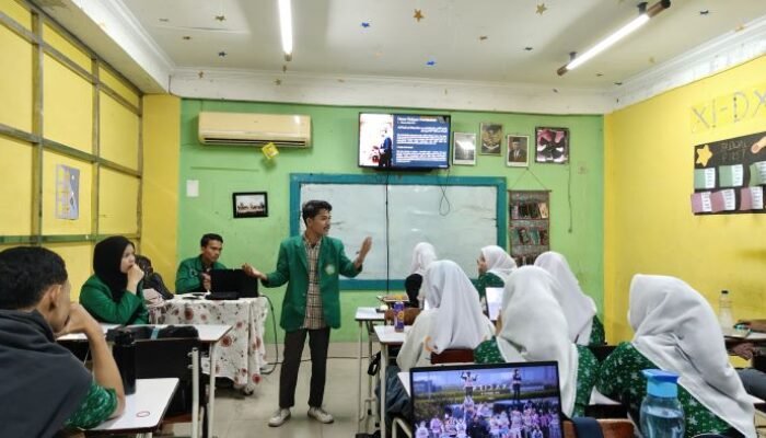 Penyuluhan Hukum UINSU di SMK Tritech Medan Bahas Pernikahan Saat Hamil: “Jangan Sampai Terjebak Pergaulan Bebas!”