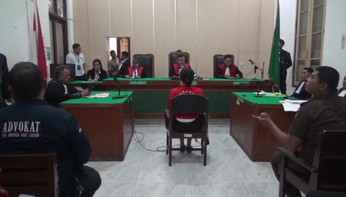 Ratu Entok Pembela Hak Beribadah Disidang Dugaan Penistaan Agama