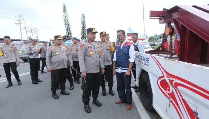 Kapolda Sumut Tinjau Pos Nataru Tol Sinaksak