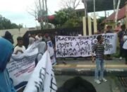 Aksi Mahasiswa Jilid II di Medan: Bongkar Dugaan Diskriminasi Hukum, Tuntut Kapolda Copot Kasatreskrim Polrestabes, Kanit PPA Dearma Sinaga, Penyidik Sinta dan Penyidik Pembantu Ricardo Sitohang, Segera Proses Laporan 7 Bulan Mandek