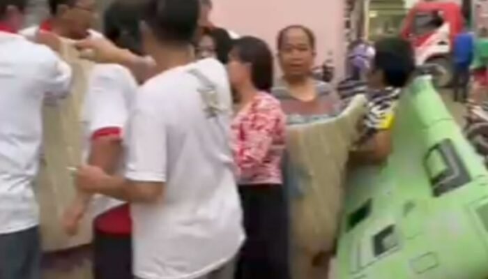 Komunitas Cinta Kasih Cahaya Abadi Berbagi Harapan di Tengah Musibah Banjir Delitua