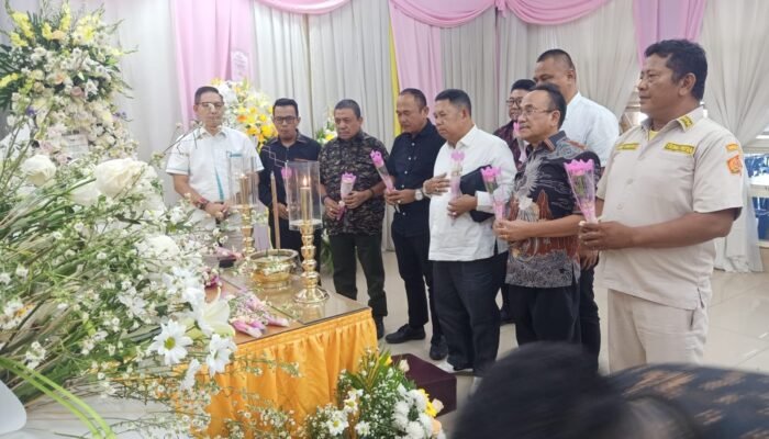 Duka Mendalam, Godfried Lubis Hadiri Rumah Duka Ibunda Ketua DPRD Medan