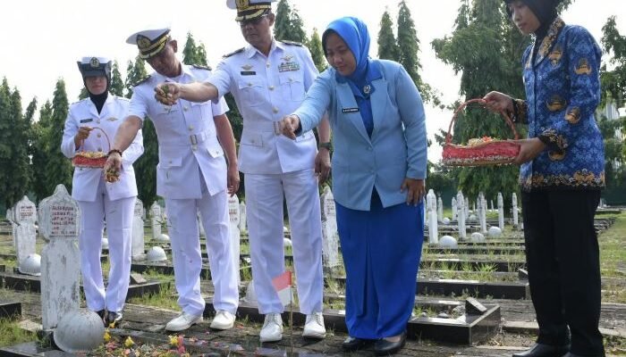 Ziarah Khidmat Lanal Palembang di TMP Ksatria Ksetra Siguntang, Peringati Hari Dharma Samudera