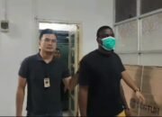 WNA Nigeria Dideportasi dari Belawan, Diduga Dalangi Penipuan Online Bermodus Barang Mewah