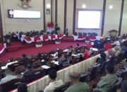 DPRD Kota Medan saat menggelar Rapat Paripurna dengan agenda Laporan Pelaksanaan Reses II Masa Persidangan II Tahun Sidang 2024-2025. Rapat ini berlangsung di Ruang Rapat Paripurna DPRD Medan pada Selasa (25/03/2025) pagi. (Foto; Dok. kedannews.com).