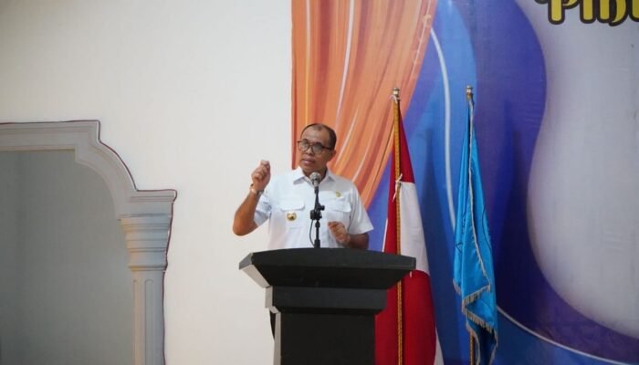 Momen Haru Capping Day Akbid Langkat, Pj. Bupati Faisal Hasrimy: Layani dengan Hati dan Senyuman!