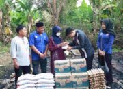 Tersentuh Kisah Ibu Pungut Beras dari Puing, Ricky Anthony Langsung Turun Bantu Korban Kebakaran