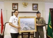 Rico Waas Terima Hadiah Spesial, Foto Indah Kota Medan dari Udara