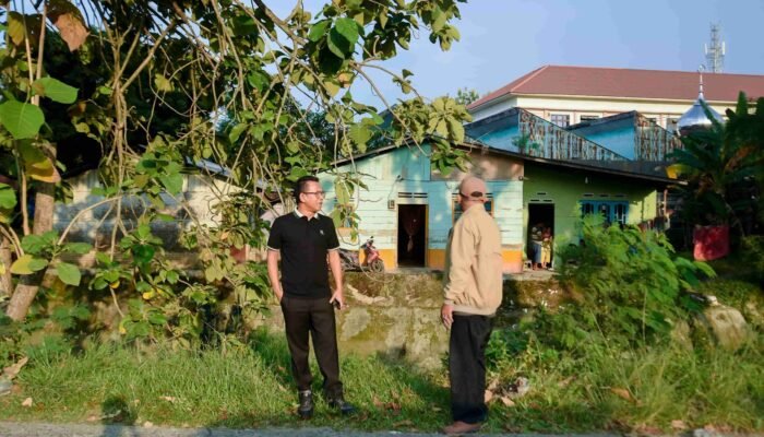 Zakiyuddin Geram Lihat Jalan Rusak dan Sungai Penuh Sampah di Helvetia, Siap Benahi Total!