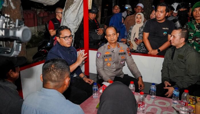 Turun Hujan, Rico Waas Tetap Patroli Malam Demi Keamanan Warga Kota Medan