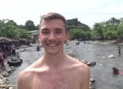 Turis Asal Prancis: Bukit Lawang Seperti Mimpi, Kami Tidur di Hutan dan Bertemu Monyet Thomas