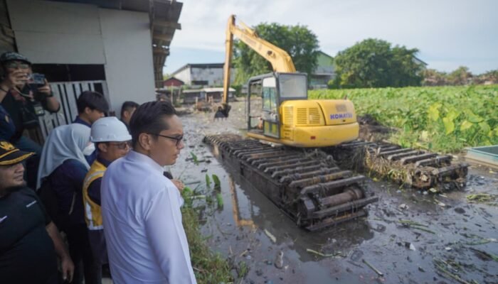 Wali Kota Medan Rico Waas Tinjau Normalisasi Parit Gonggong Sepanjang 1.250 Meter