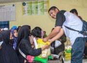Warga Medan Marelan Antusias Borong 400 Goni Beras di Gerakan Pangan Murah