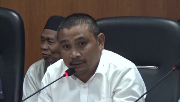 Kritik Ketua DPRD Medan Wong Chun Sen, Janses Simbolon: “Jangan Backup Oligarki, RDP Saja Susah Diteken”