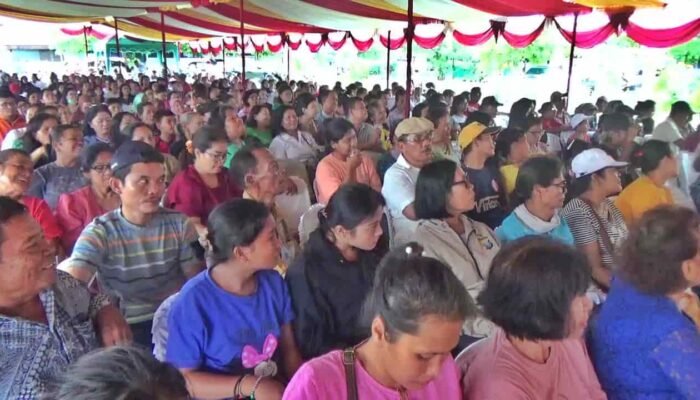 Hujan Tak Surutkan Antusias Warga Medan Hadiri Sosialisasi Perda Penanggulangan Kemiskinan Digelar Godfried Lubis