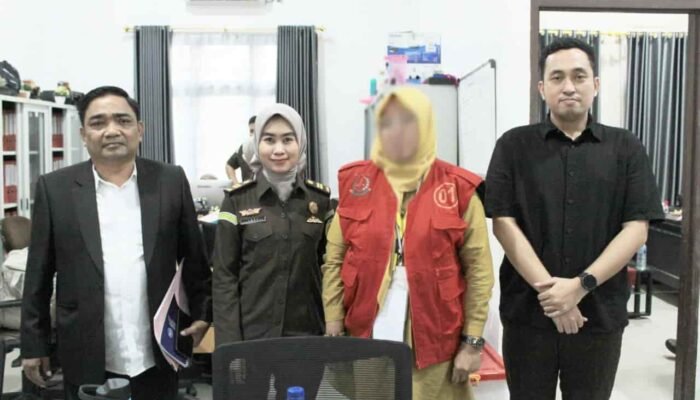 Kepala SMAN 16 Medan Ditahan Kejari Belawan, Diduga Korupsi Dana BOS Rp826 Juta