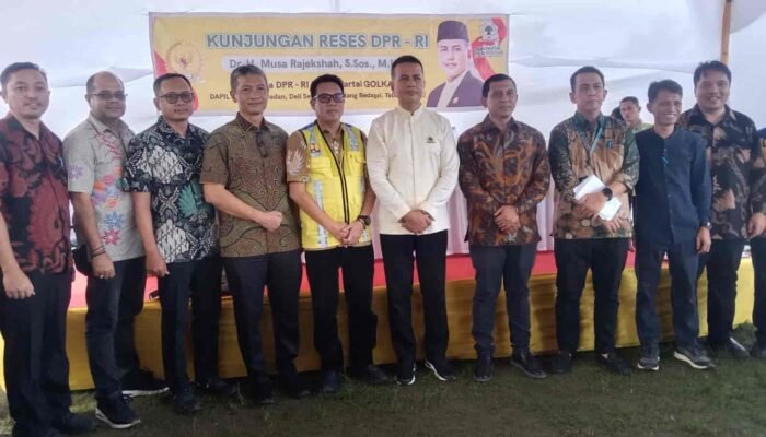 Musa Rajekshah Serap Aspirasi Warga Hamparan Perak Saat Reses di Deli Serdang