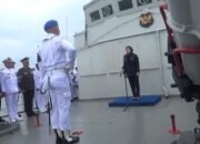 Upacara Tabur Bunga di Laut Belawan Peringati Hari Pahlawan, Laksamana Muda Deny Septiana Ajak Generasi Muda Tak Lupakan Sejarah