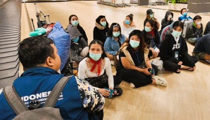 Kemlu Pulangkan 90 WNI Korban Operasi Penindakan “Online Scam” di Myanmar