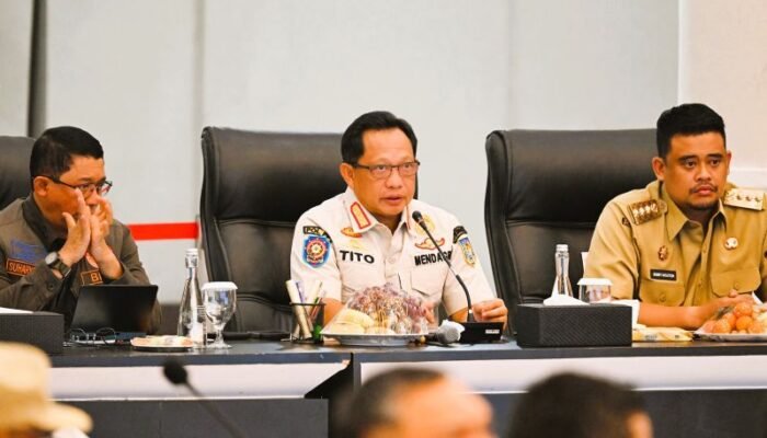 Mendagri: Medan Sudah Normal Pascabencana, Sejumlah Daerah Sumut Masih Dipulihkan