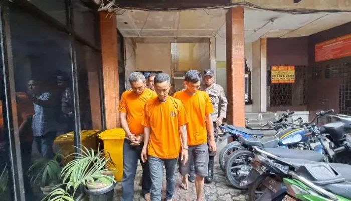 Polisi Bongkar Sarang Narkoba di Gang Jati, Tiga Orang Ditangkap