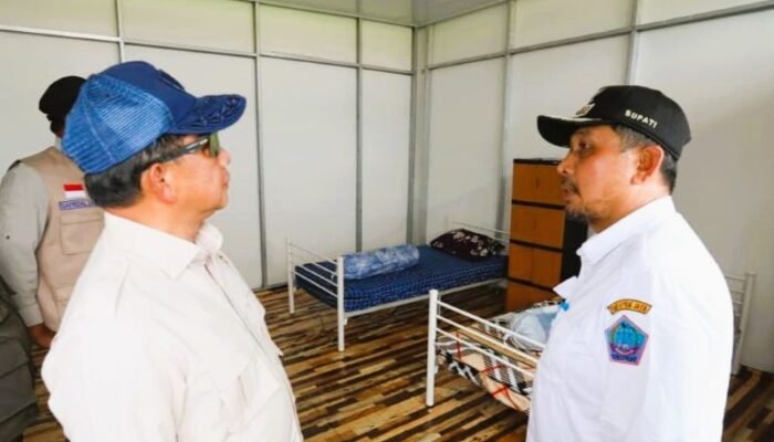 Tito Karnavian Tinjau Huntara Pengungsi di Pidie Jaya, Nilai Fasilitas Layak dan Nyaman