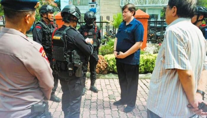 Brimob Polda Sumut Patroli Ketat di Kantor Konsulat Asing di Medan, Antisipasi Gangguan Keamanan