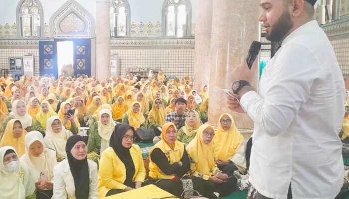 Gelar Salat Tasbih dan Tabligh Akbar, Golkar Medan Ajak Pengajian Al Hidayah Perbanyak Jamaah