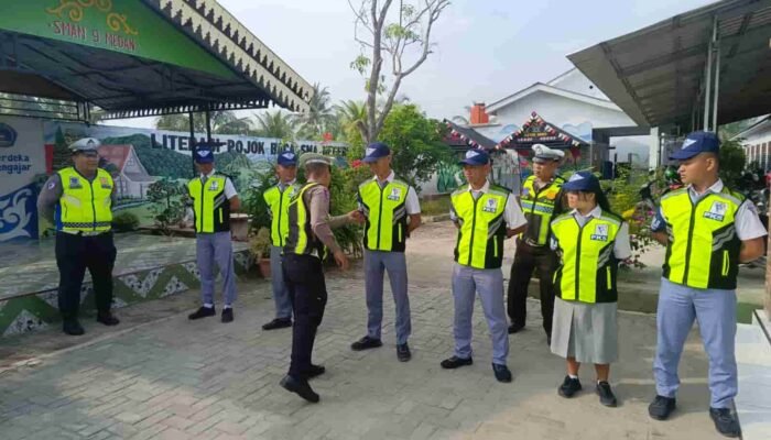 Polisi Latih PKS di SMA Negeri 9 Medan, Dorong Generasi Muda Tertib Berlalu Lintas Sejak Dini
