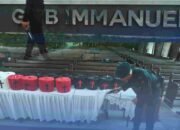 Sterilisasi Gereja Jelang Jumat Agung, Brimob Polda Sumut Pastikan Keamanan Ibadah di Medan