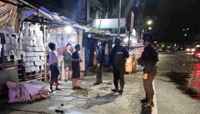 Patroli Dini Hari Brimob Sumut di Medan Disorot Positif, Sambangi Pos Kamling hingga UMKM untuk Cegah Gangguan Kamtibmas