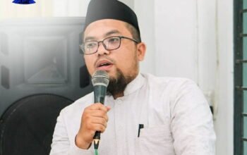 Pernyataan “Tak Perlu Baca Tahiyyat Saat Sholat” Picu Kontroversi di Medan