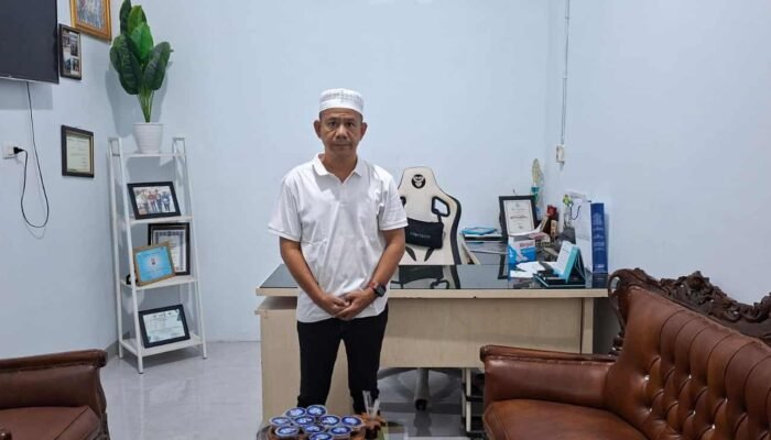 Jumat Barokah Pewarta Polrestabes Medan Kembali Digelar, Chairum Lubis Salurkan Beras untuk Warga dan Anggota