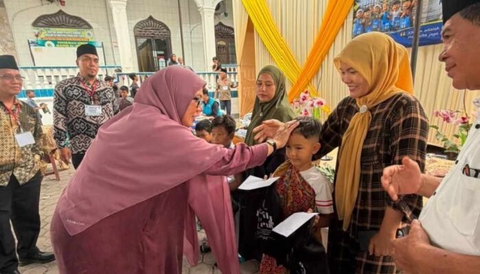 Khitan Massal 60 Anak Yatim dan Dhuafa di Masjid Al-Hidayah Medan Disorot, BKM Gandeng UMSU Wujudkan Kepedulian Sosial