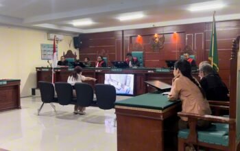 Saksi Sebut Pelapor R Tendang, Cekik dan Jepit Sherly Saat Insiden di Tangga Rumah, Klaim Mereka Justru Korban Kekerasan