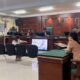 Saksi Sebut Pelapor R Tendang, Cekik dan Jepit Sherly Saat Insiden di Tangga Rumah, Klaim Mereka Justru Korban Kekerasan