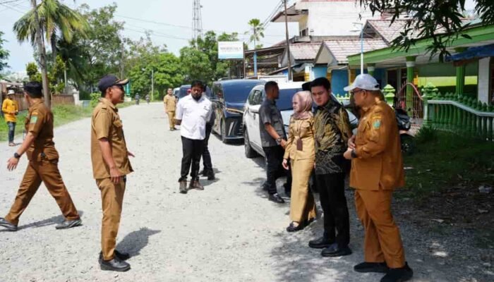 Ruas Jalan Provinsi di Pangkalan Susu Diusulkan Masuk Perbaikan TA 2027, Ricky Anthony Tinjau Langsung Bersama OPD