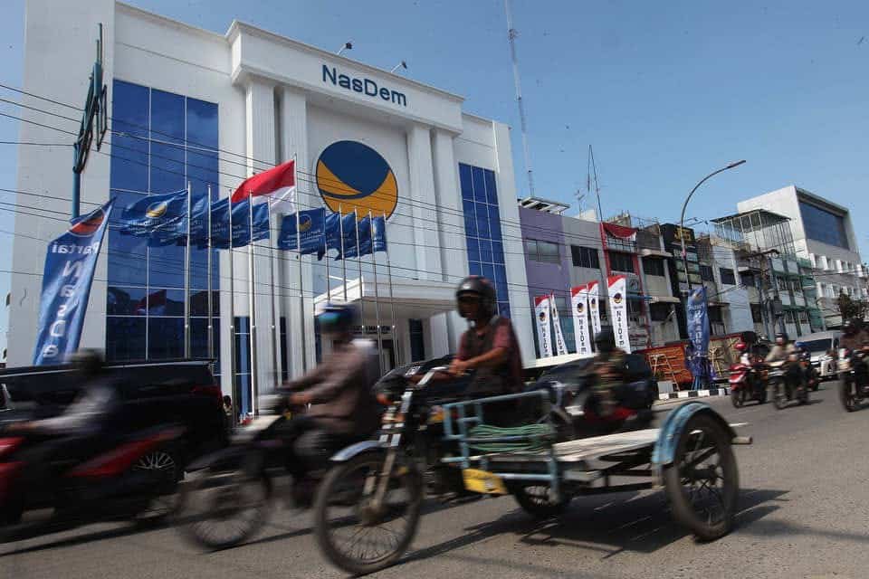 Suasana Kantor DPW Partai NasDem Sumatera Utara di Kota Medan saat menjadi perhatian menyusul penegasan bahwa pernyataan Ricky Anthony terkait sikap Gubernur Sumut merupakan sikap resmi partai, Rabu (29/7/2026). (kedannews.co.id/Foto: Ist)