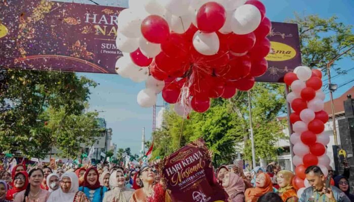 Ribuan Perempuan Padati Lapangan Benteng, Hari Kebaya Nasional Jadi Panggung Pelestarian Budaya dan UMKM di Medan