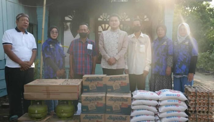 Dua Rumah Warga Langkat Dilalap Api, Ricky Anthony Datang Bawa Bantuan dan Tali Asih