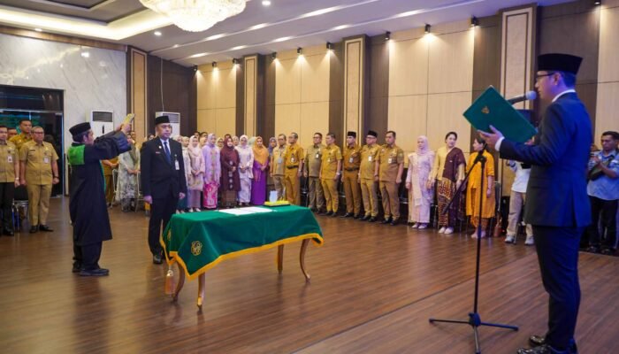 Erfin Fahrurrazi Jadi Penjabat Sekda Medan, Rico Waas Tekankan Kecepatan Kerja Harus Tetap Taat Aturan