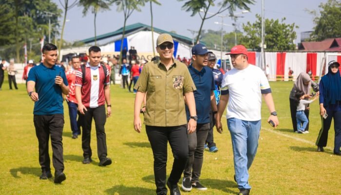 128 ASN Pemko Medan Adu Ketangkasan di Atas Danau, Lomba Pukul Bantal Berakhir dengan Ceburan