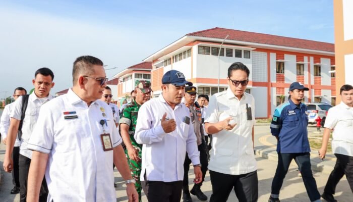 Dari Ragu Jadi Berani Bermimpi, Perubahan Siswa Sekolah Rakyat Bikin Rico Waas Terpukau