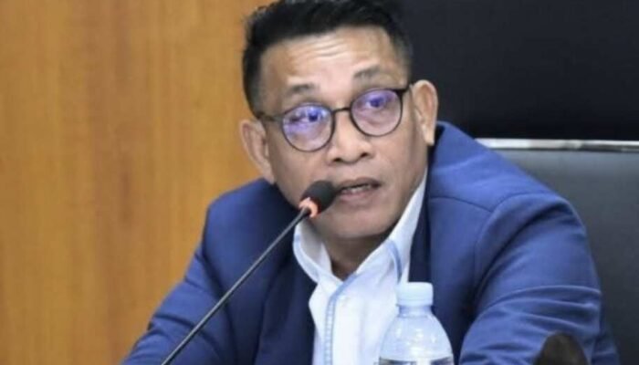 Hujan dan Angin Kencang Rusak Sejumlah Wilayah Medan, Edwin Sugesti Minta Warga Terdampak Didata