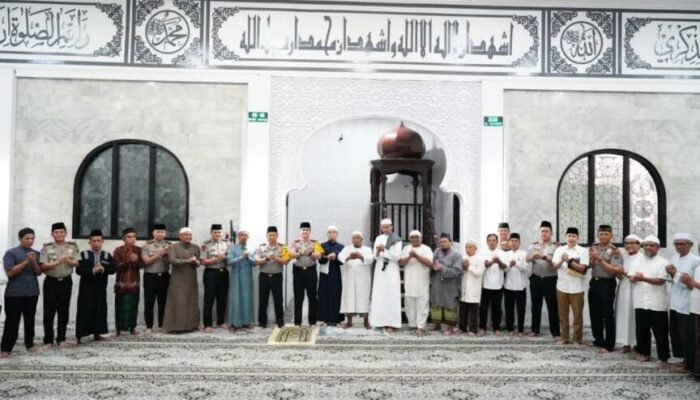 Kapolda Sumut Ajak Jamaah Masjid Muslimin Teladan Perangi Narkoba dan Jaga Kamtibmas