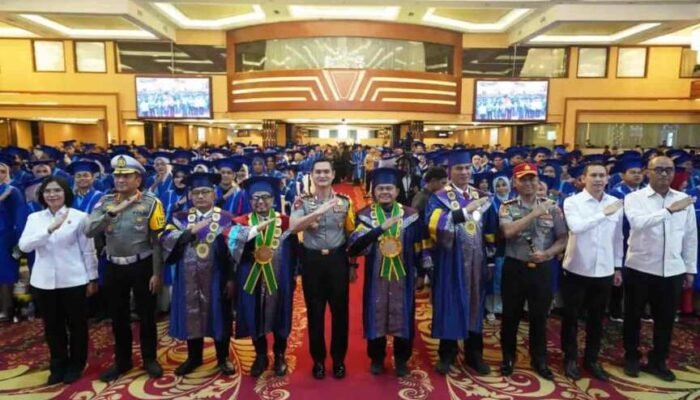 Kapolda Sumut Ajak 905 Wisudawan UMSU Jaga Nasionalisme dan Jauhi Narkoba